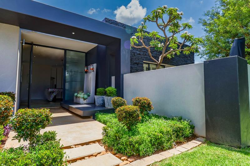 3 Bedroom Property for Sale in Copperleaf Estate Gauteng