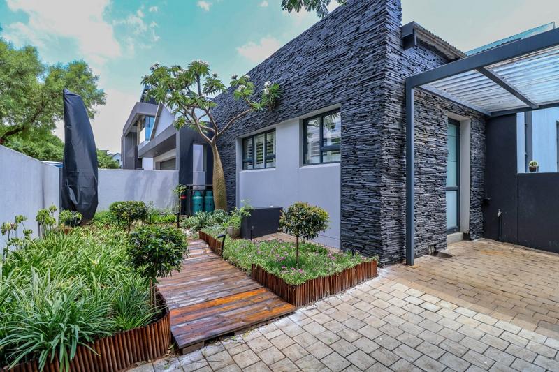 3 Bedroom Property for Sale in Copperleaf Estate Gauteng