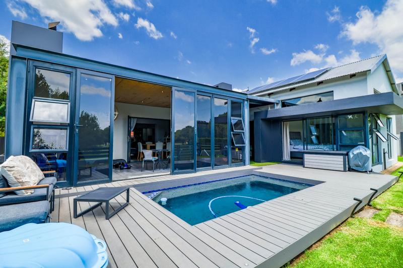 3 Bedroom Property for Sale in Copperleaf Estate Gauteng