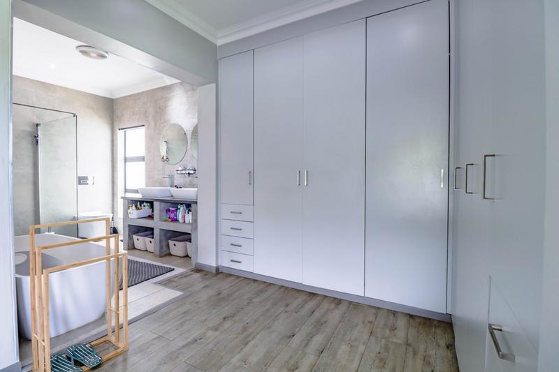 3 Bedroom Property for Sale in Copperleaf Estate Gauteng