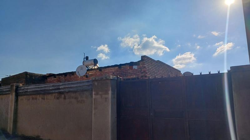 8 Bedroom Property for Sale in Ebony Park Gauteng