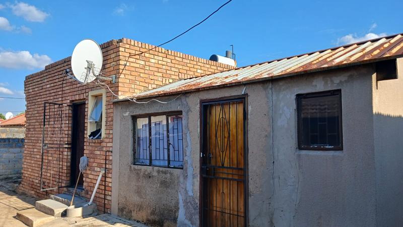 8 Bedroom Property for Sale in Ebony Park Gauteng