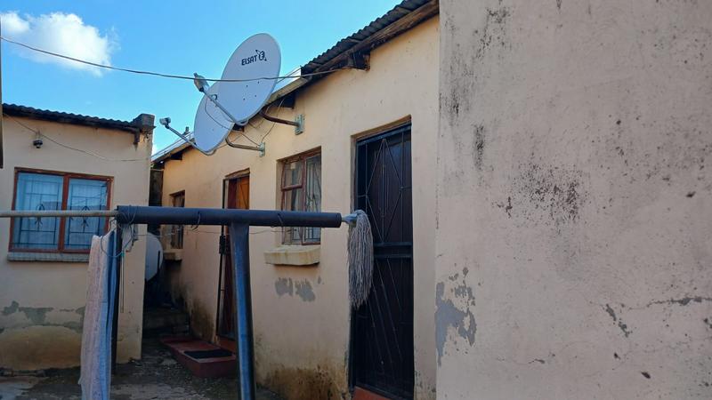 8 Bedroom Property for Sale in Ebony Park Gauteng