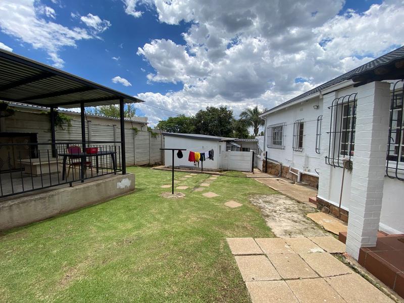 To Let 1 Bedroom Property for Rent in Auckland Park Gauteng