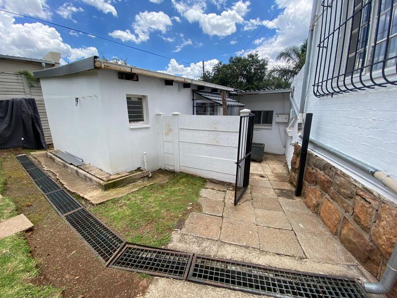 To Let 1 Bedroom Property for Rent in Auckland Park Gauteng