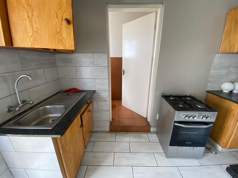 To Let 1 Bedroom Property for Rent in Auckland Park Gauteng