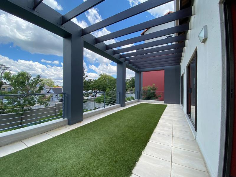 1 Bedroom Property for Sale in Lonehill Gauteng