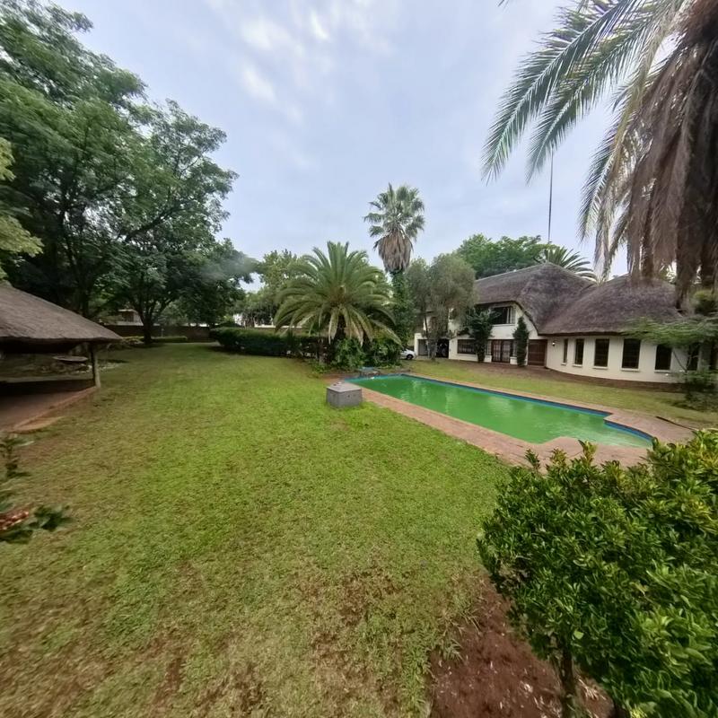 To Let 5 Bedroom Property for Rent in Buccleuch Gauteng