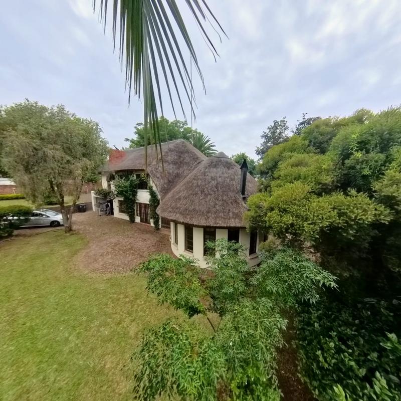 To Let 5 Bedroom Property for Rent in Buccleuch Gauteng