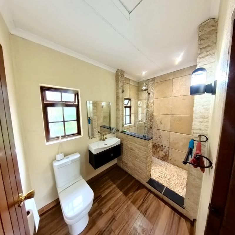 To Let 5 Bedroom Property for Rent in Buccleuch Gauteng