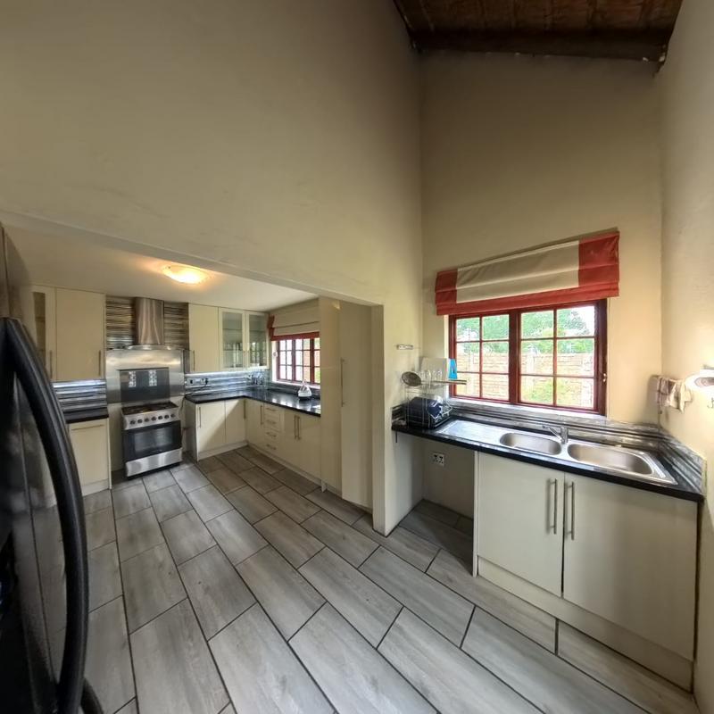 To Let 5 Bedroom Property for Rent in Buccleuch Gauteng