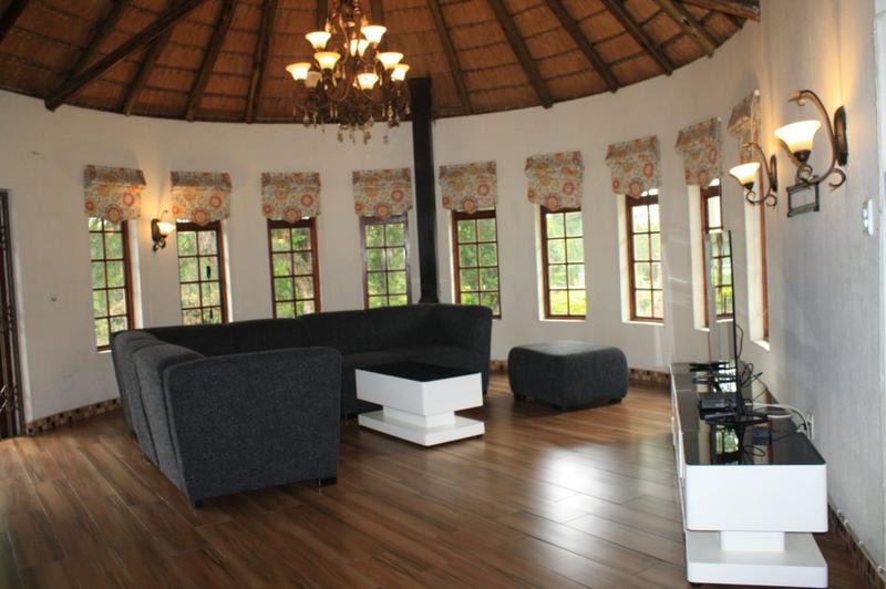 To Let 5 Bedroom Property for Rent in Buccleuch Gauteng