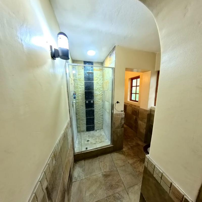 To Let 5 Bedroom Property for Rent in Buccleuch Gauteng