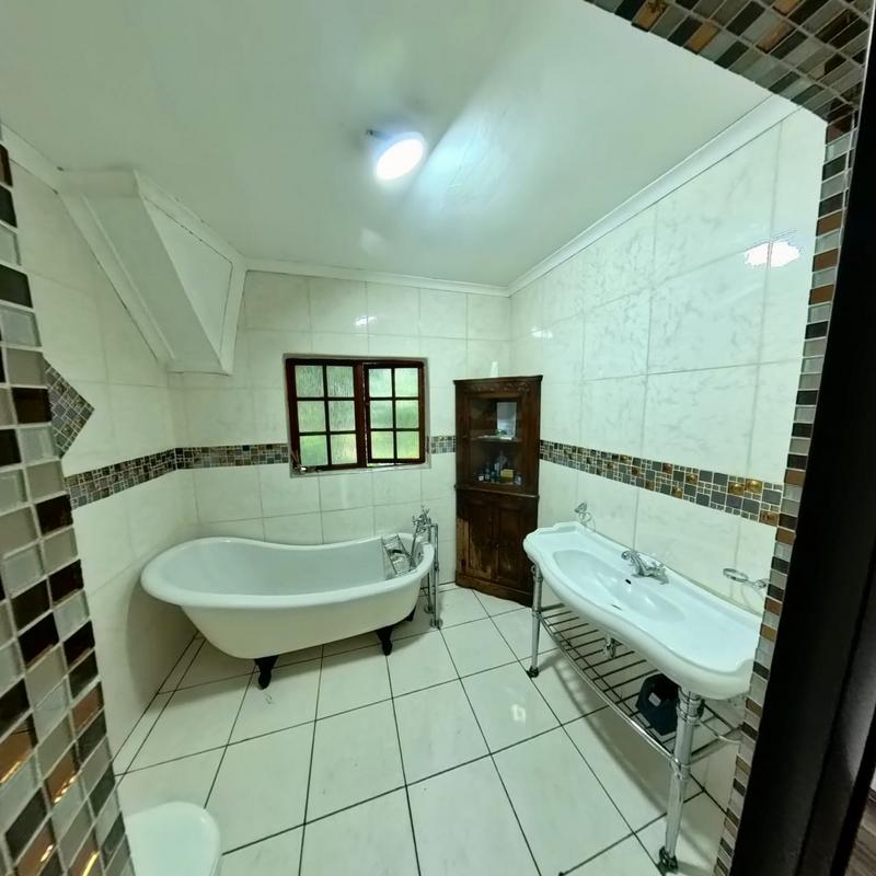 To Let 5 Bedroom Property for Rent in Buccleuch Gauteng