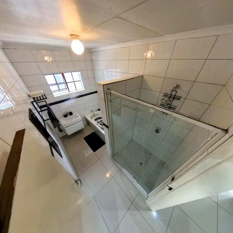 3 Bedroom Property for Sale in Clayville Gauteng