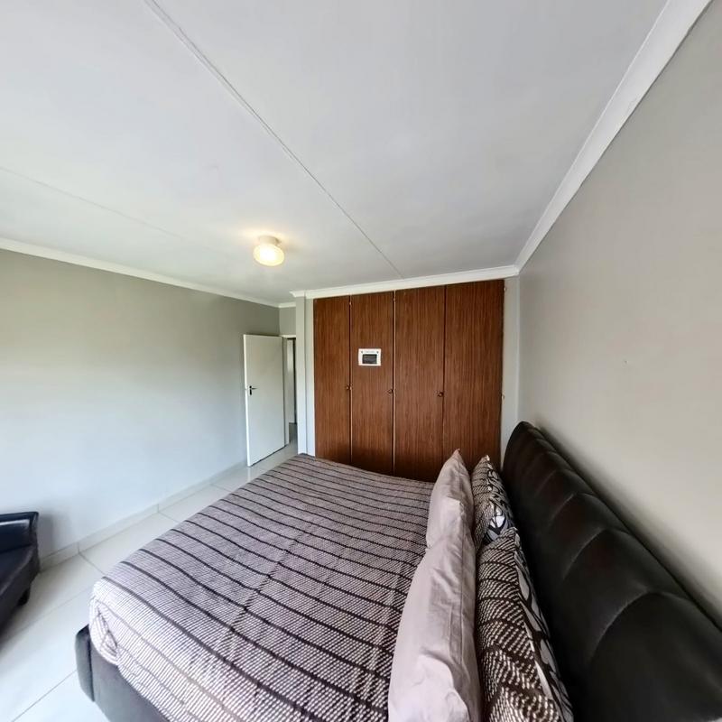 3 Bedroom Property for Sale in Clayville Gauteng