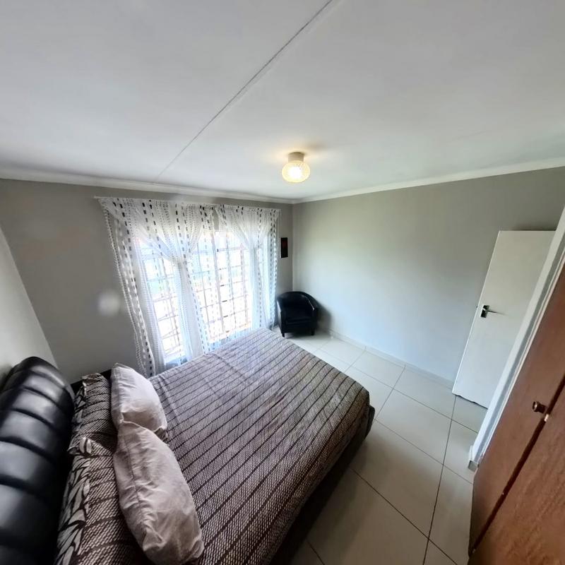 3 Bedroom Property for Sale in Clayville Gauteng