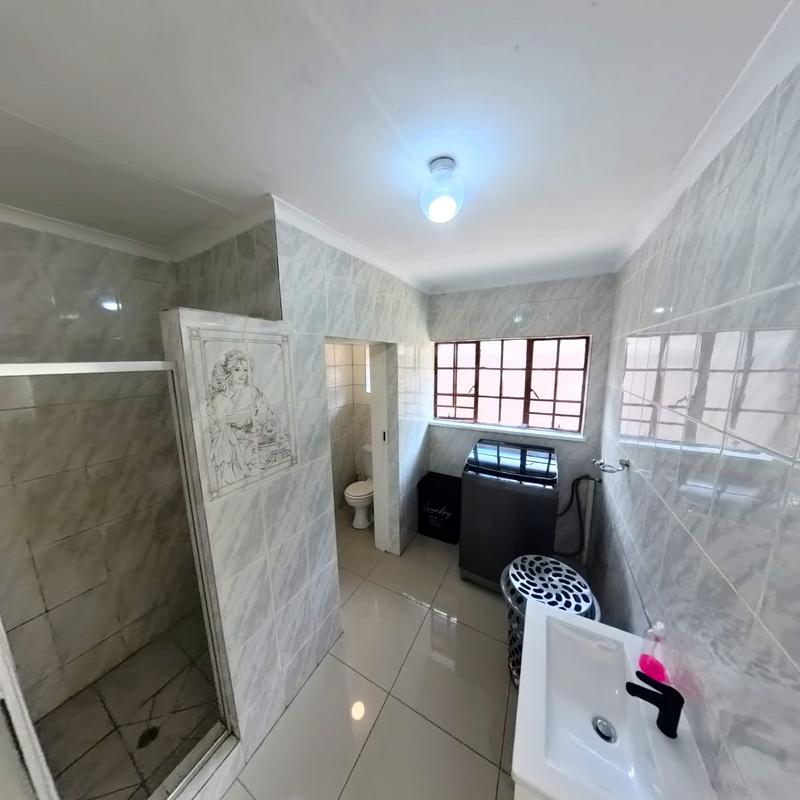 3 Bedroom Property for Sale in Clayville Gauteng