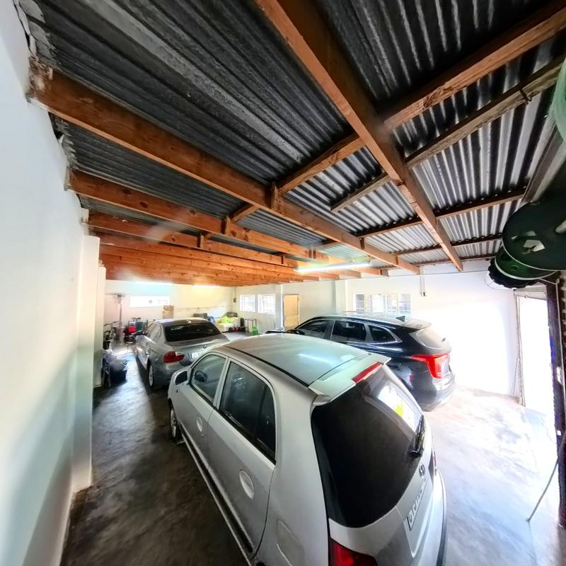 3 Bedroom Property for Sale in Clayville Gauteng