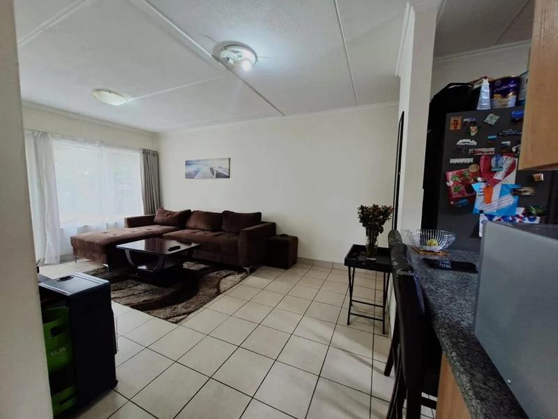 2 Bedroom Property for Sale in Meredale Gauteng