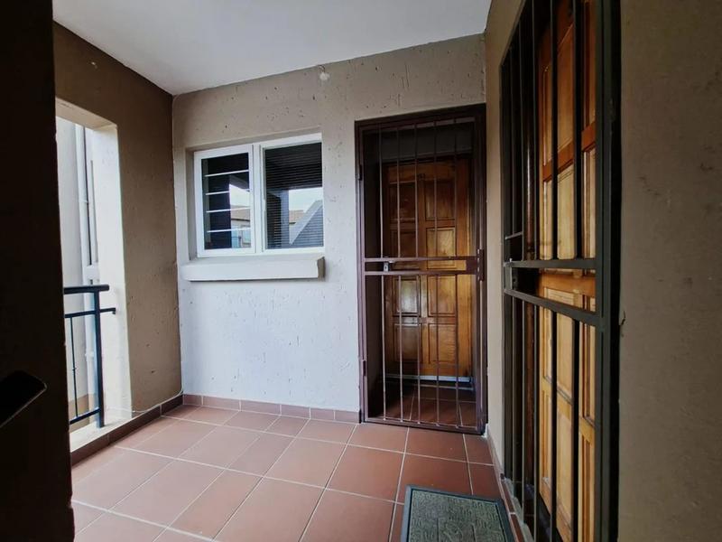 2 Bedroom Property for Sale in Meredale Gauteng