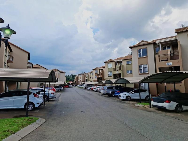 2 Bedroom Property for Sale in Meredale Gauteng