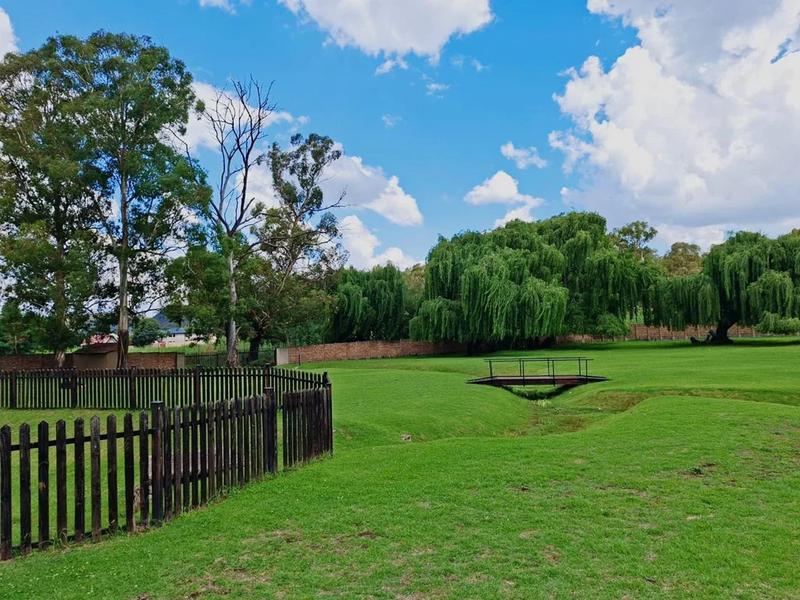 2 Bedroom Property for Sale in Meredale Gauteng