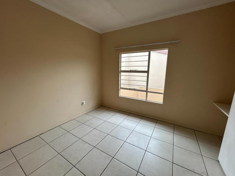 To Let 3 Bedroom Property for Rent in Halfway Gardens Gauteng