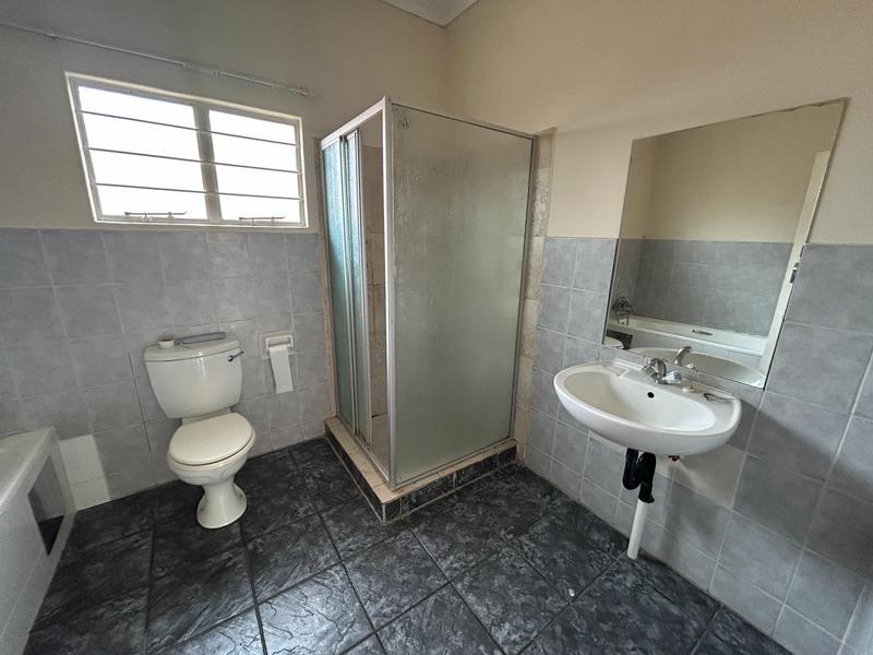 To Let 3 Bedroom Property for Rent in Halfway Gardens Gauteng