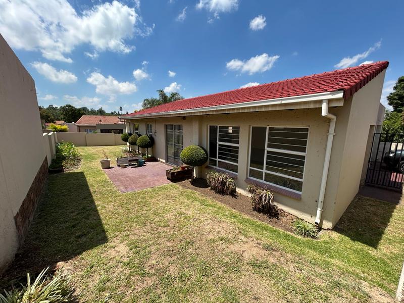 To Let 3 Bedroom Property for Rent in Halfway Gardens Gauteng
