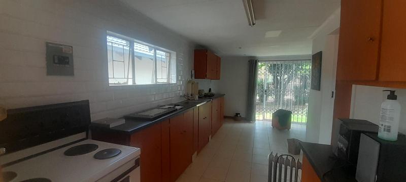 To Let 1 Bedroom Property for Rent in Eldoraigne Gauteng