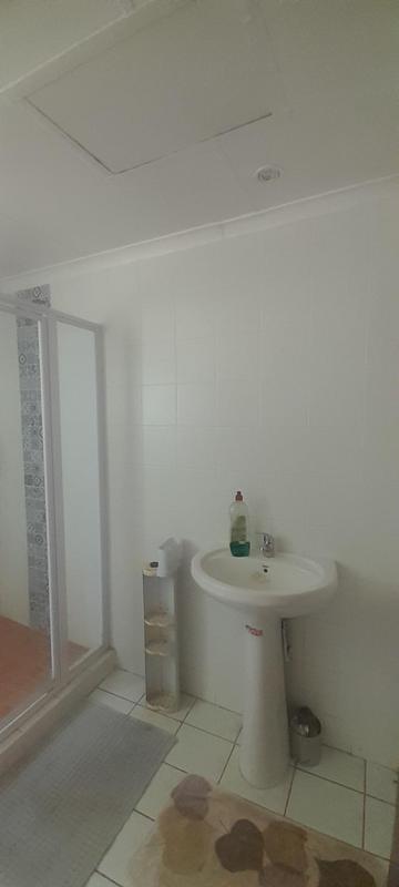 To Let 1 Bedroom Property for Rent in Eldoraigne Gauteng