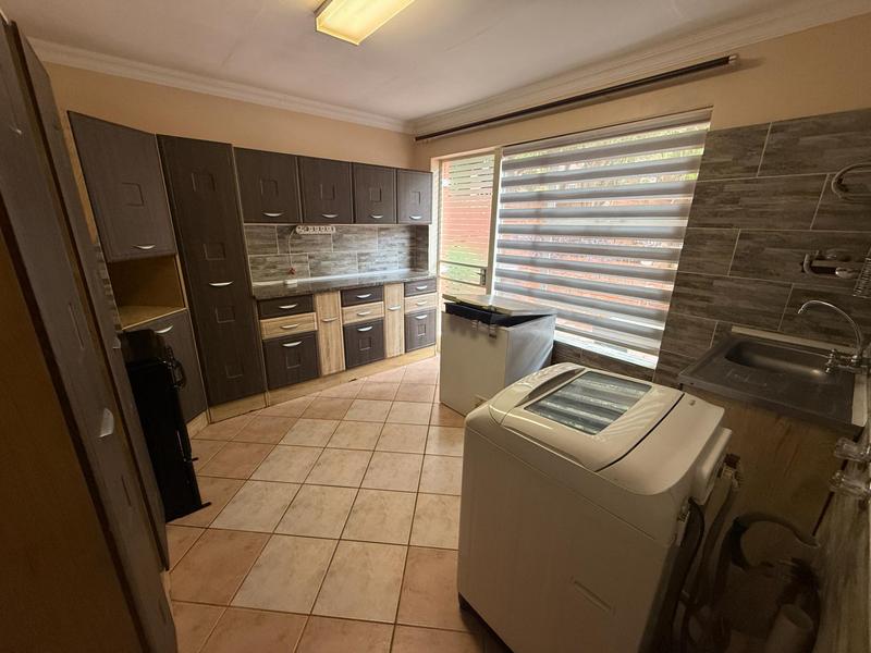 To Let 3 Bedroom Property for Rent in Rooihuiskraal Gauteng