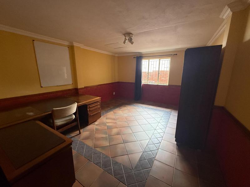 To Let 3 Bedroom Property for Rent in Rooihuiskraal Gauteng