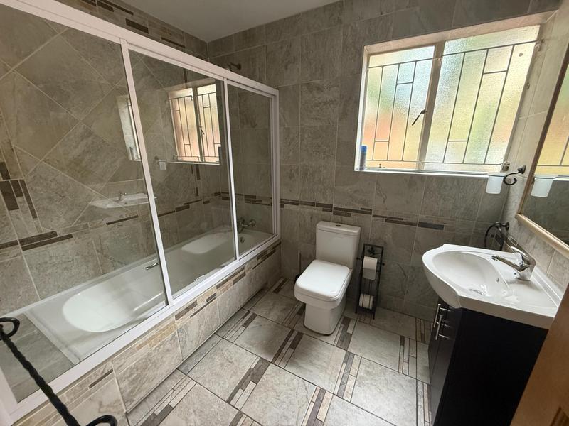 To Let 3 Bedroom Property for Rent in Rooihuiskraal Gauteng