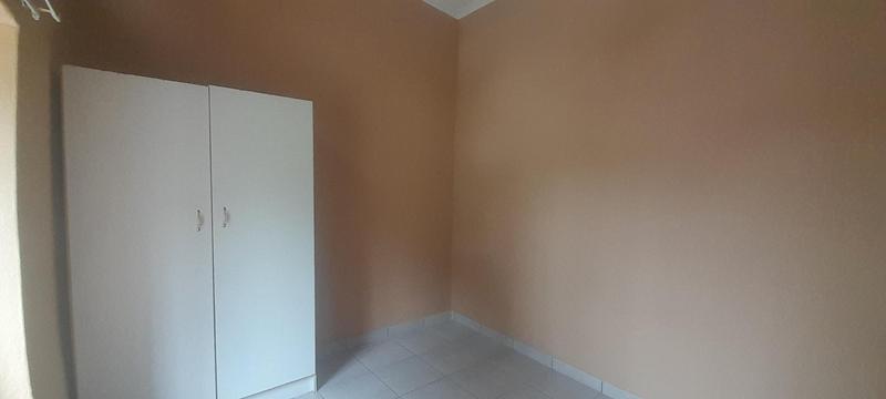 To Let 2 Bedroom Property for Rent in Knopjeslaagte Gauteng