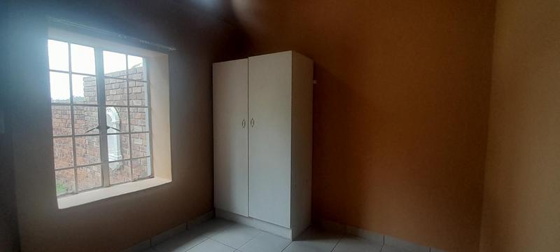 To Let 2 Bedroom Property for Rent in Knopjeslaagte Gauteng