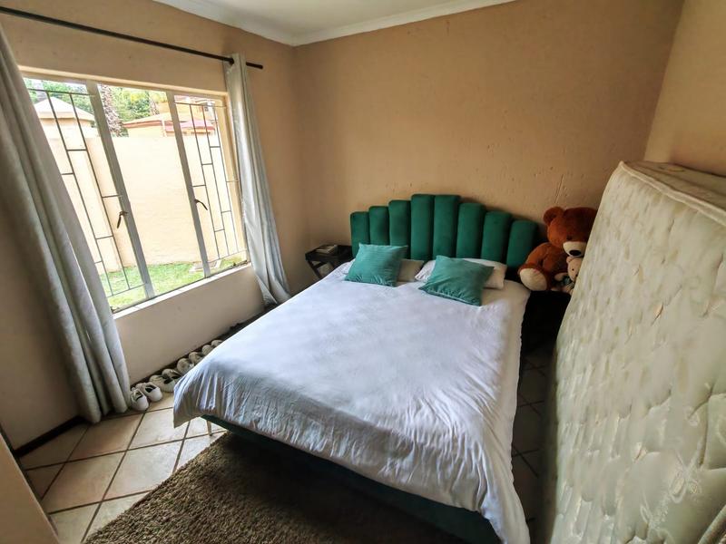 To Let 3 Bedroom Property for Rent in Amberfield Gauteng