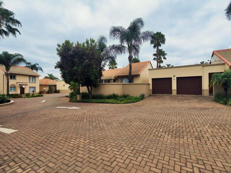 To Let 3 Bedroom Property for Rent in Amberfield Gauteng