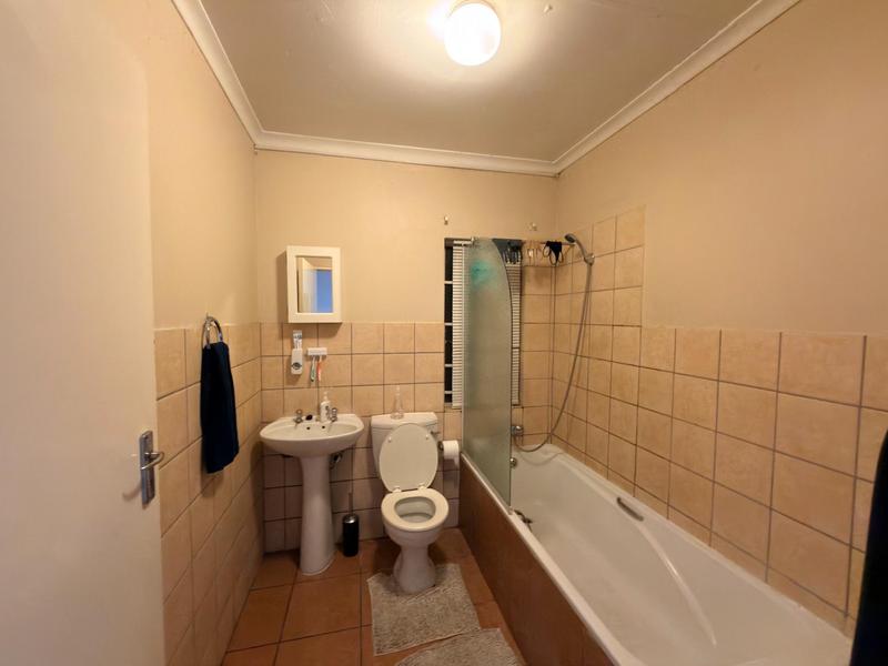 1 Bedroom Property for Sale in Halfway House Gauteng