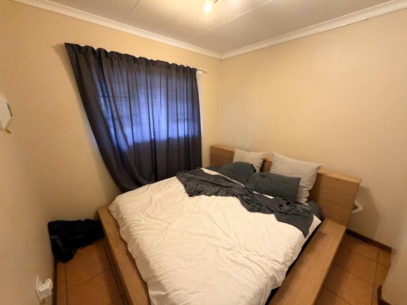 1 Bedroom Property for Sale in Halfway House Gauteng