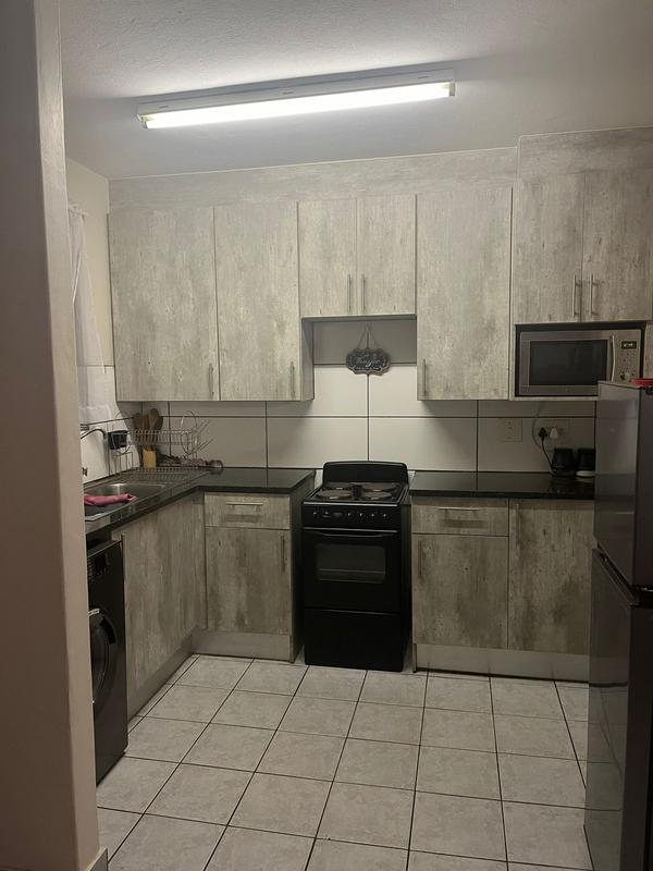 2 Bedroom Property for Sale in Die Hoewes Gauteng