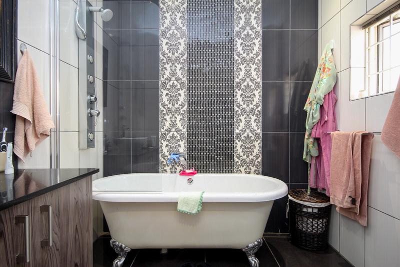 3 Bedroom Property for Sale in Highveld Gauteng