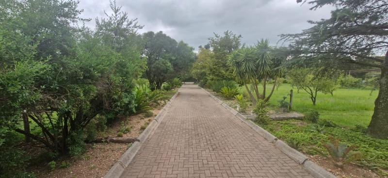 6 Bedroom Property for Sale in Mnandi Gauteng