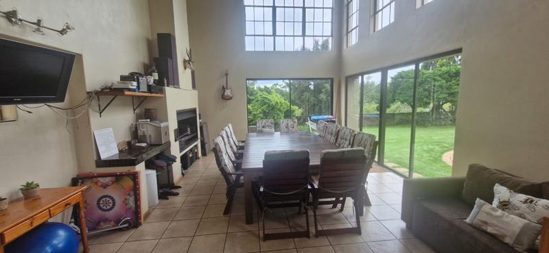 6 Bedroom Property for Sale in Mnandi Gauteng