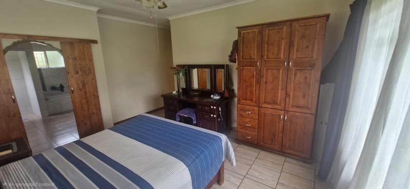 6 Bedroom Property for Sale in Mnandi Gauteng