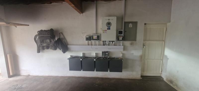 6 Bedroom Property for Sale in Mnandi Gauteng