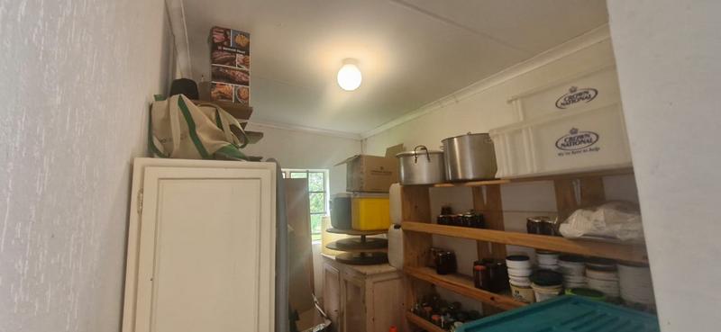 6 Bedroom Property for Sale in Mnandi Gauteng