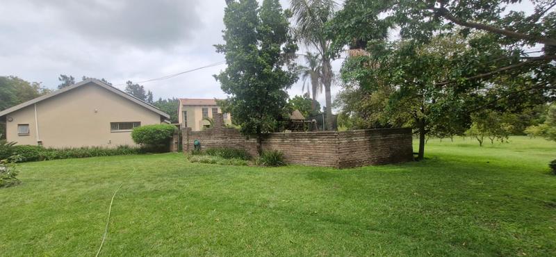 6 Bedroom Property for Sale in Mnandi Gauteng