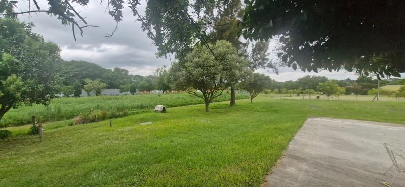 6 Bedroom Property for Sale in Mnandi Gauteng